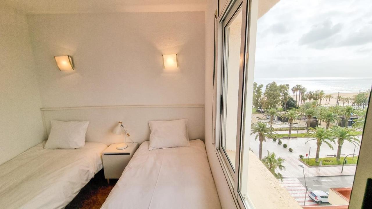 Fantastic Sea View On The Beach Salou Exterior foto